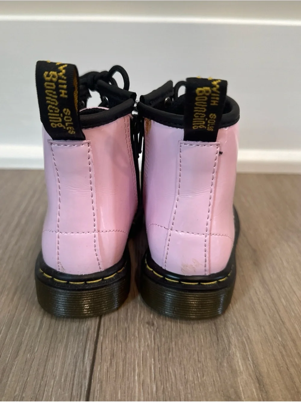 DR DOC MARTENS Girls Toddler Size 7 Pink Boots Shoes Brooklee Patent Leather Zip